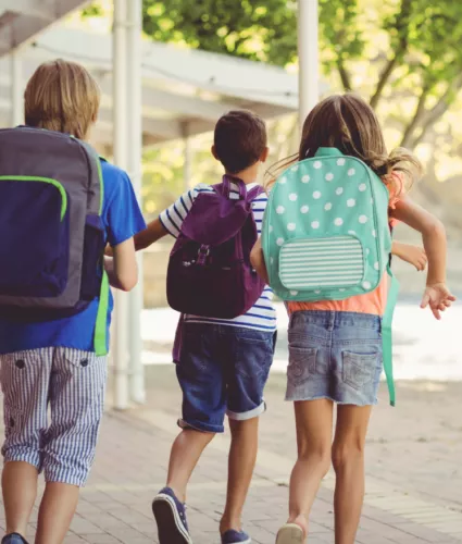 Kontrolle Gewicht des Schulranzens Kontrolle Gewicht des Schulranzens
